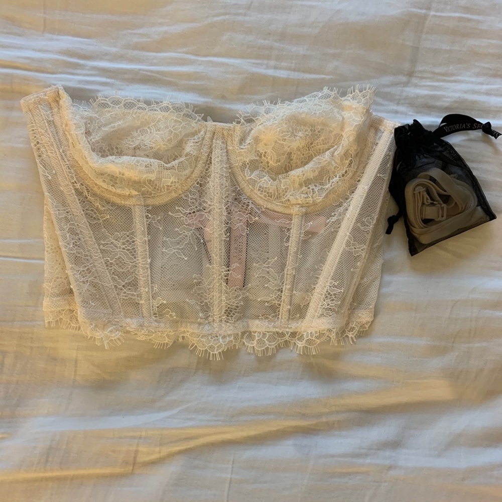 Lingerie bustier bra